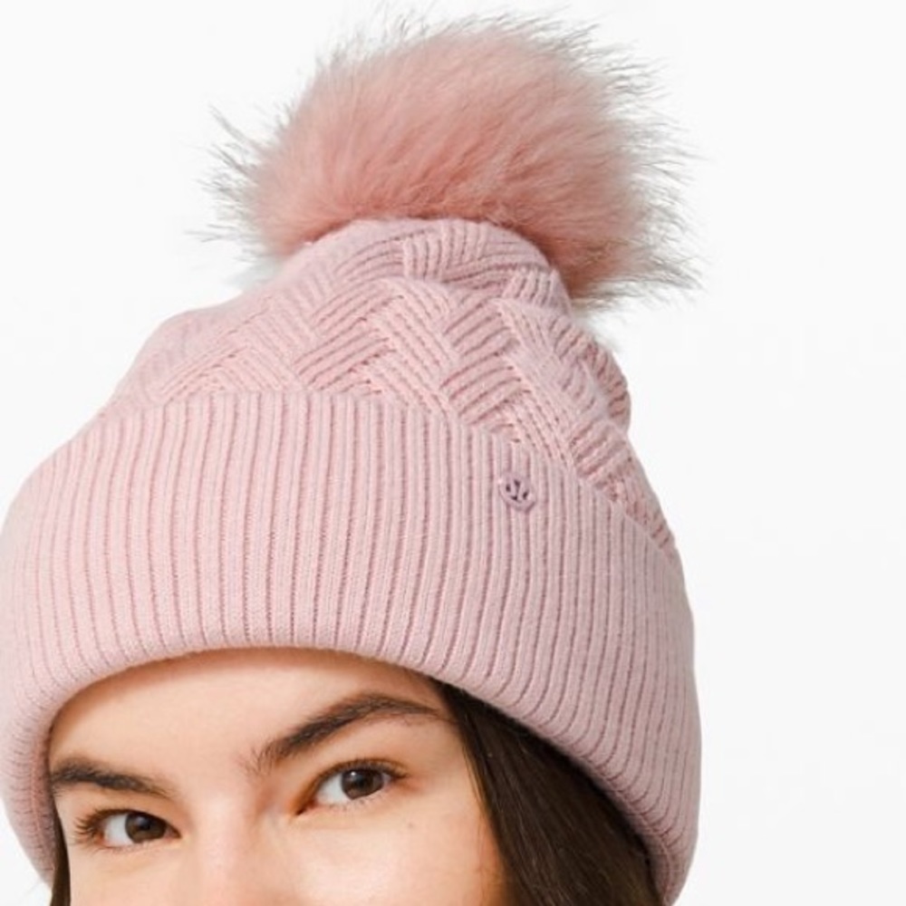 LAST SET: Lululemon Sherpa Weave Beanie Hat & Mittens - Picture 3 of 16